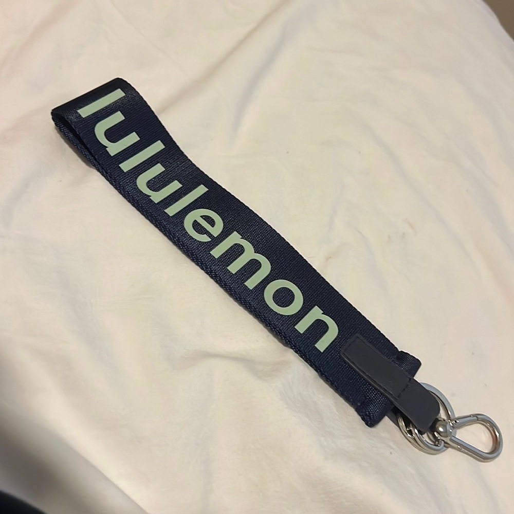 lululemon never lost keychain